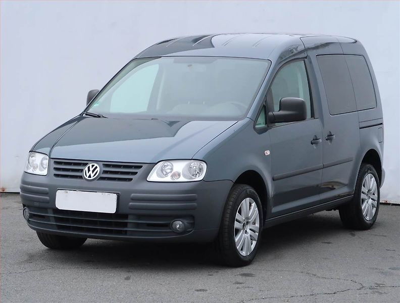 Volkswagen Caddy (2010) 1.9 TDI, 5Míst, 1Maj - fotka 2 z 16