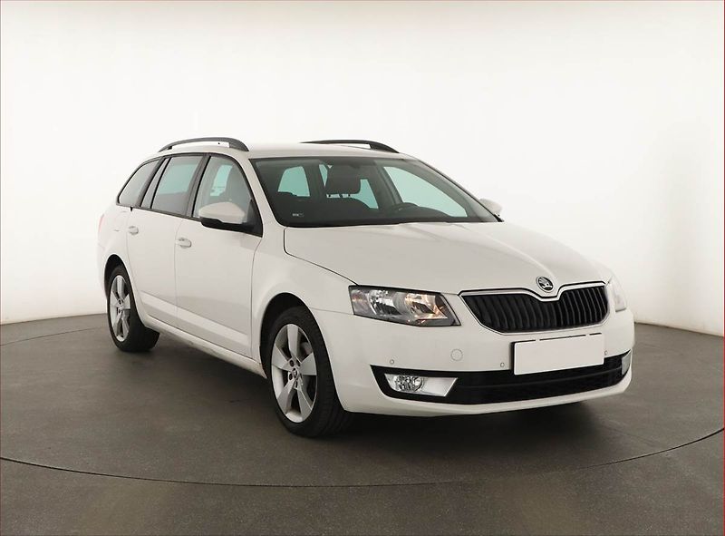 Škoda Octavia (2013) 1.6 TDI, Navi, Tempomat - fotografie inzerátu