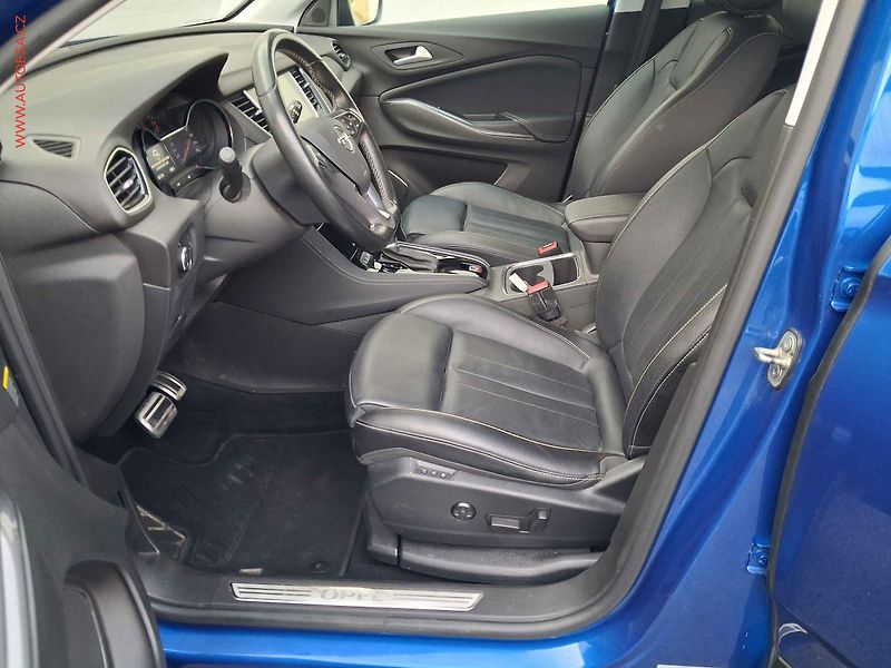 Opel Grandland X (2021) 1.2T, Ultimate, AT, kůže - fotka 9 z 19