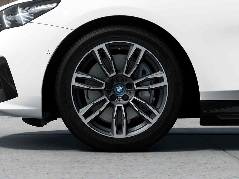 BMW i5 (2026) - fotka 4 z 10