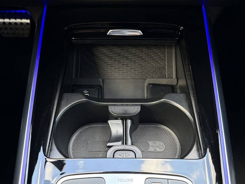 Mercedes-Benz GLA (2024) 200 d 4M - fotka 23 z 29