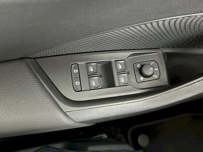 Škoda Octavia (2025) DSG 2.0TDI 110kW SportLine - fotka 28 z 33