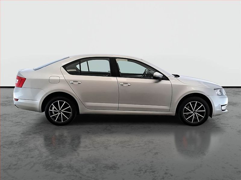 Škoda Octavia (2016) 1.8 TSI, Serv.kniha - fotka 6 z 16