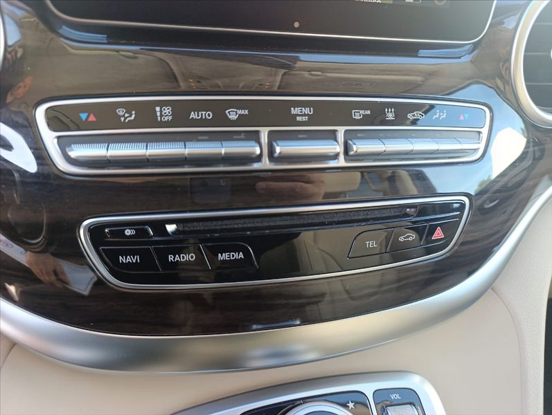 Mercedes-Benz Třídy V 2,1 CDi 4Motion, Kamera Navi - fotka 18 z 37