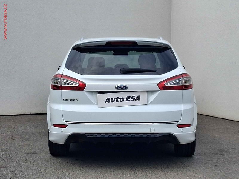 Ford Mondeo (2012) 2.0 TDCi, Titanium S, AT - fotka 5 z 20