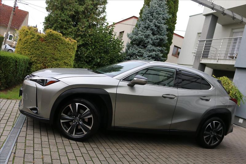 Lexus UX 250h 2,0 HEV, DSG, 1.Maj.  UX - fotka 10 z 64