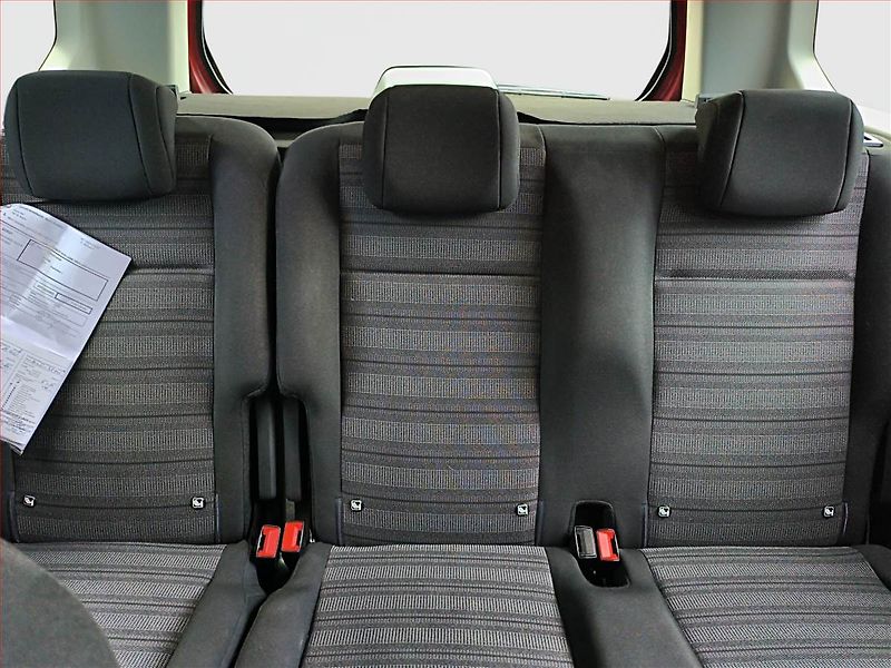 Opel Combo (2019) Enjoy 1.2 Turbo, 5Míst, ČR - fotka 10 z 16