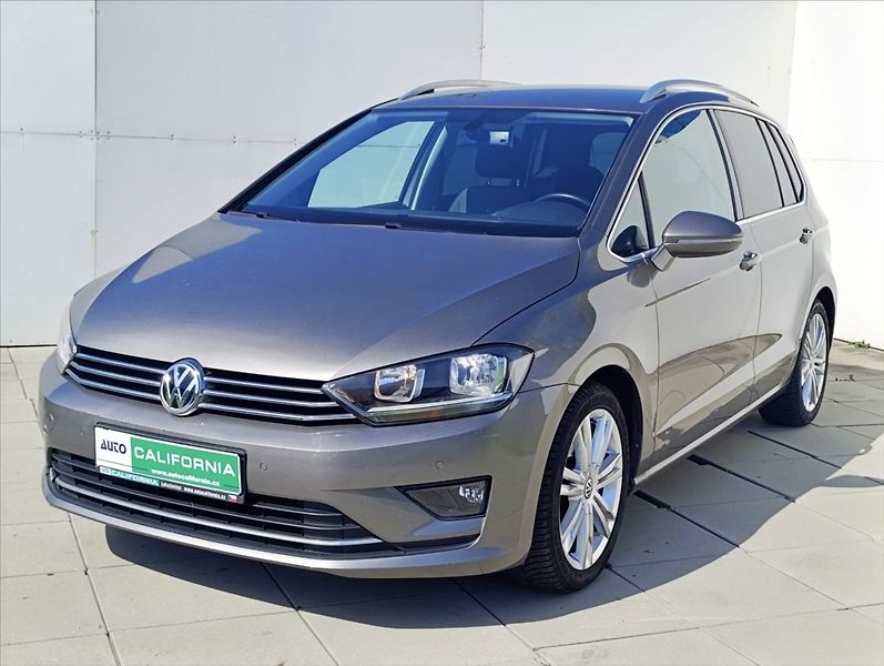 Volkswagen Golf Sportsvan 1,6 TDi DSG Navigace Tempomat - fotka 2 z 35