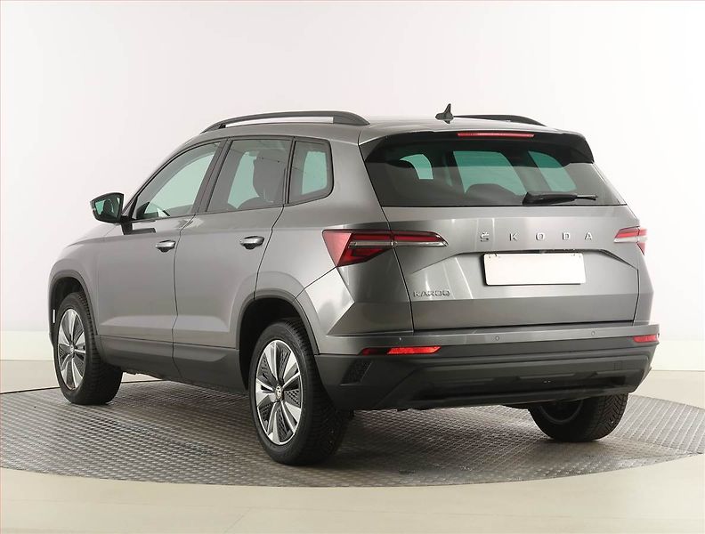 Škoda Karoq (2022) Ambition Plus 1.0 TSI - fotka 4 z 26