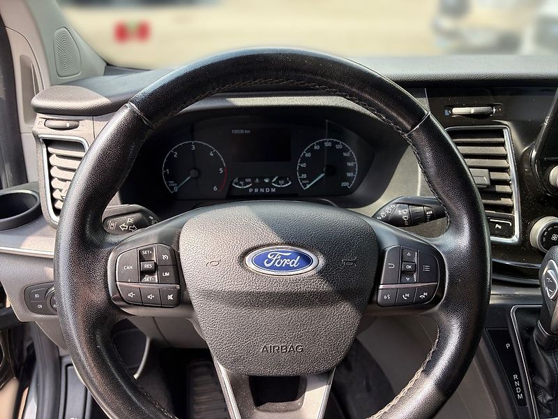 Ford Tourneo Custom (2019) L1 Titanium 136kW Aut. ZÁRUKA - fotka 8 z 19