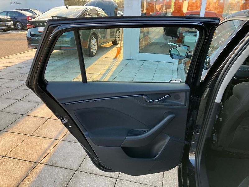 Škoda Scala 1,0TSi 85kW SELECTION - fotka 25 z 29