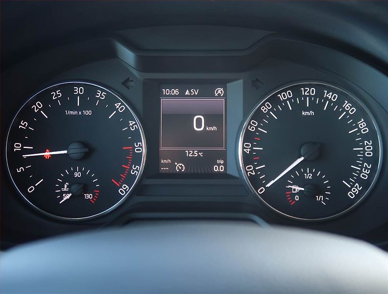 Škoda Octavia (2015) Style 1.6 TDI, Automat, Navi - fotka 11 z 18