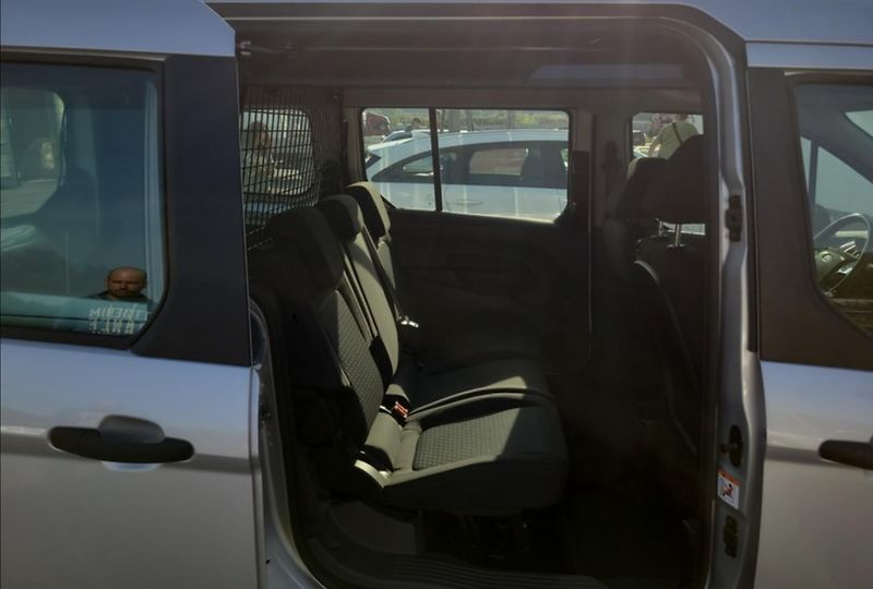 Ford Transit Connect 1.5EBL 88kW 5MÍST L2 ČR   - fotka 6 z 14