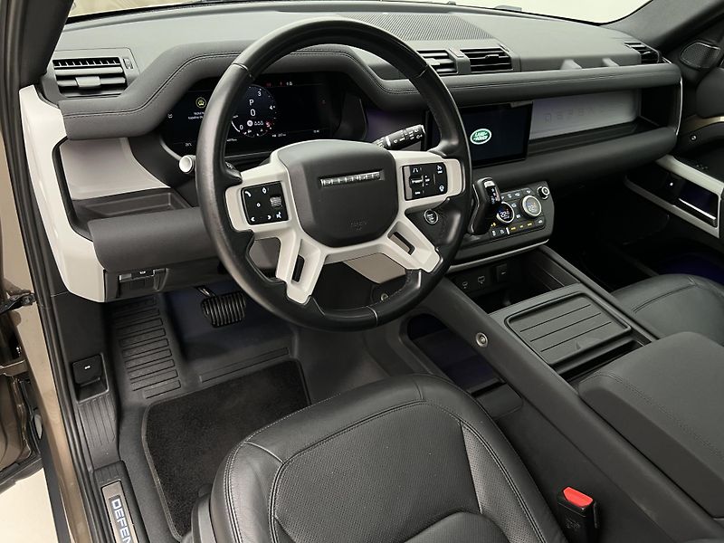 Land Rover Defender D250 XS EDITION AUT CZ - fotka 4 z 50