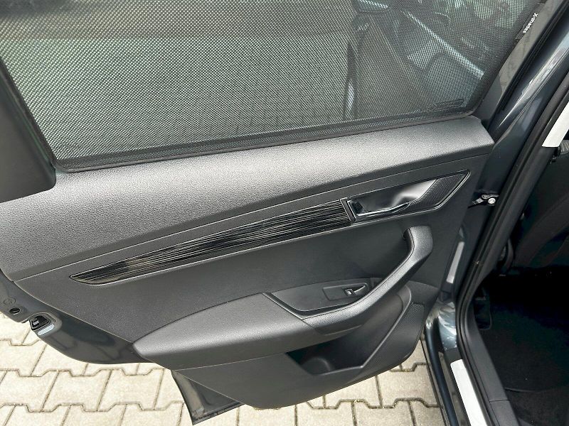 Škoda Karoq (2022) 1.5 TSI 110kW DSG Style - fotka 27 z 35
