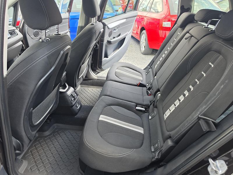 BMW Řada 2 218 Grand Tourer Automat  - fotka 9 z 19