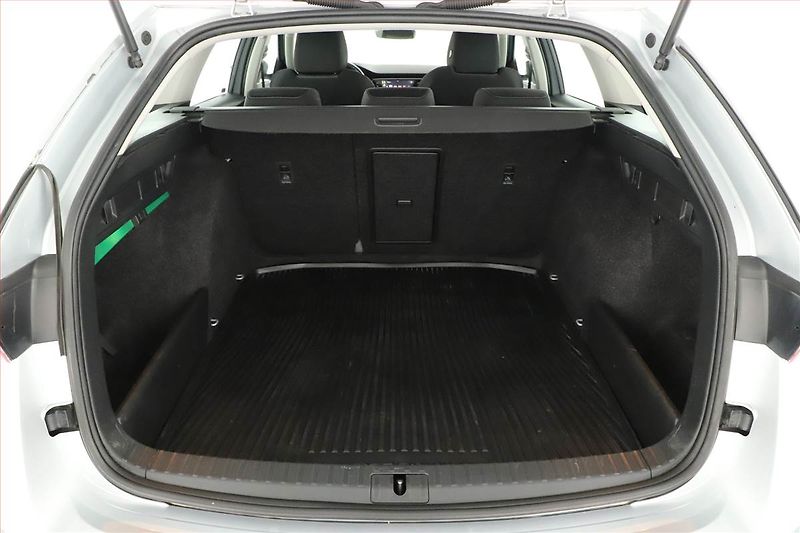 Škoda Octavia (2023) Ambition 2.0 TDI, ČR,1.maj - fotka 10 z 20