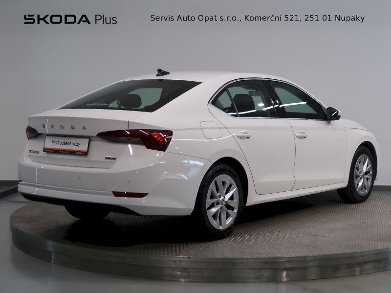 Škoda Octavia (2023) STYLE 1.5TSI e-TEC 110KW DSG - fotka 2 z 35