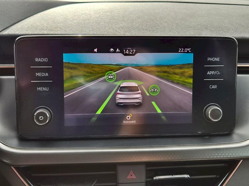 Škoda Kamiq (2021) Style 1.5TSi 110kW 6°manuální - fotka 18 z 22