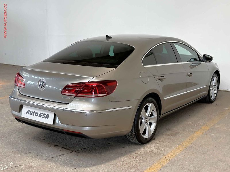 Volkswagen CC (2012) 2.0 TDi, Sport, TZ, bixen - fotka 4 z 17