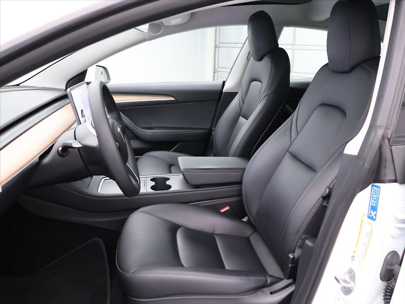 Tesla Model 3 Long Range 75kWh AWD sOH 90% - fotka 13 z 34