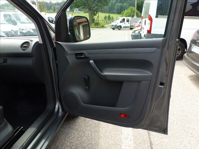 Volkswagen Caddy 1,6 TDI  Econo - fotka 28 z 51