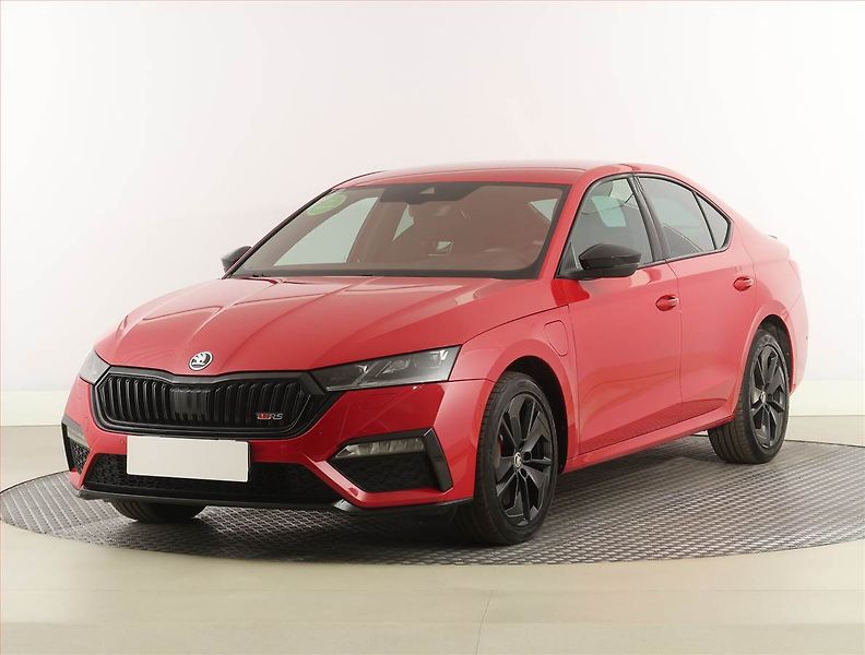 Škoda Octavia (2024) RS 1.4 TSI iV - fotka 2 z 34