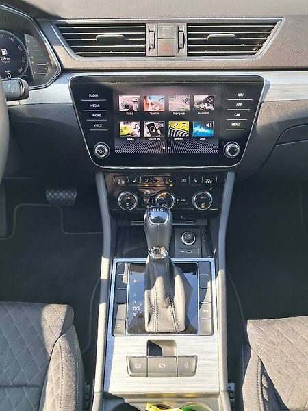 Škoda Superb (2022) III FC Ambition plus 2.0 TDI / - fotka 13 z 26
