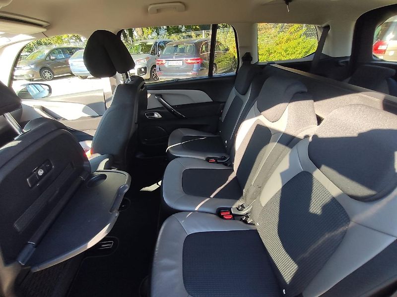 Citroën Grand C4 Picasso (2016) 2.0 HDI 150k AUT6 TZ - fotka 5 z 36