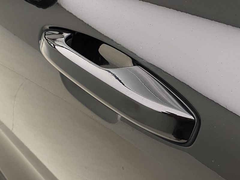 Volvo V60 CC B5 AWD MOMENTUM AUT - fotka 37 z 53