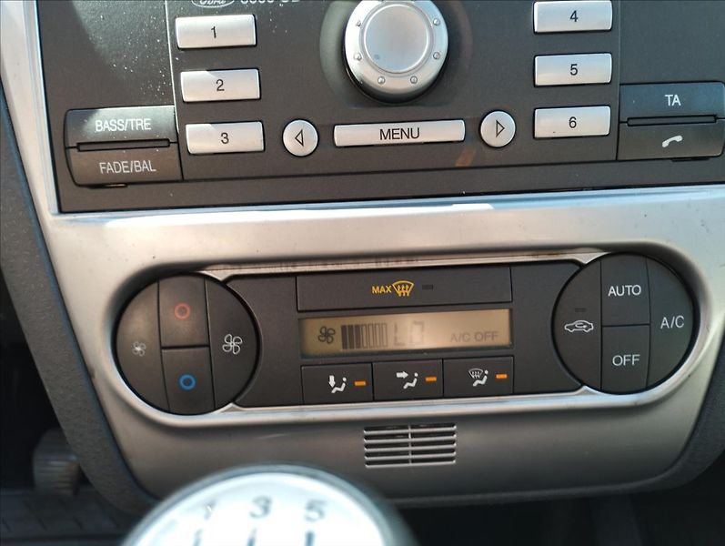 Ford Fusion 1,4 59KW  NOVE ROZVODY BRZDY - fotka 14 z 15
