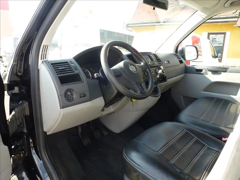 Volkswagen Transporter 2,0 TDI Long - fotka 18 z 48