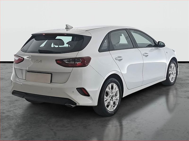Kia Ceed (2022) 1.5 T-GDI, Serv.kniha - fotka 5 z 18