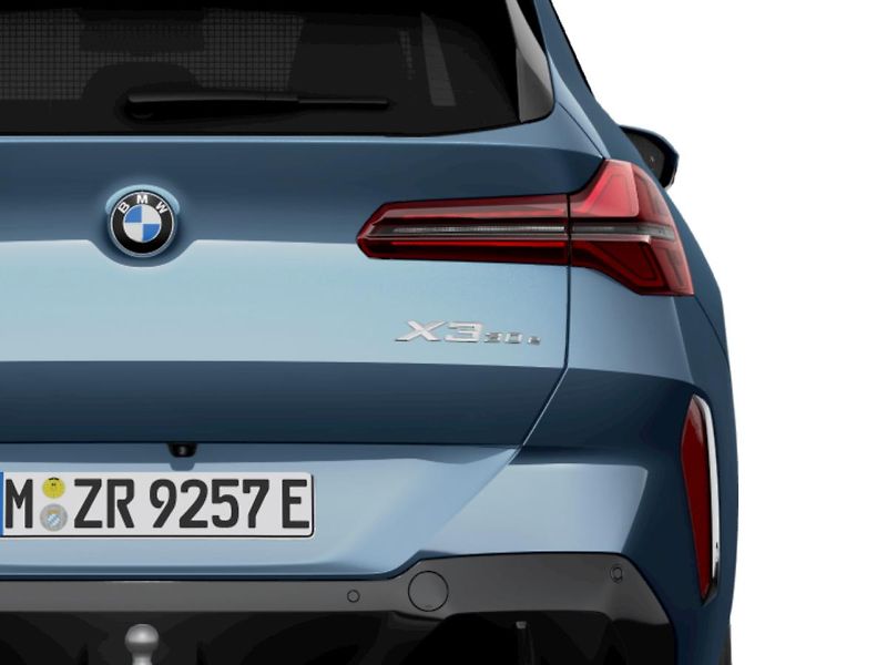 BMW X3 30e xDrive - fotka 6 z 12
