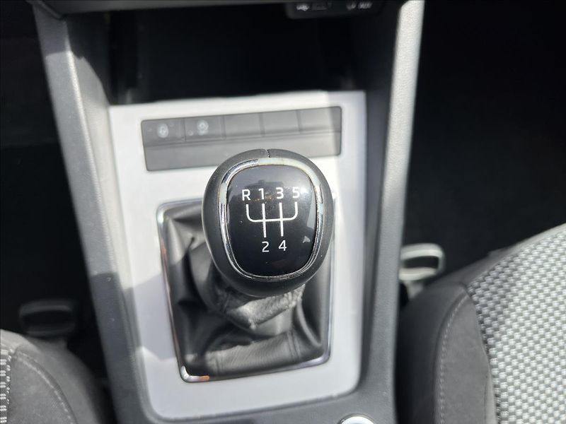 Škoda Octavia 1,6 TDi AMBIENT KLIMA STK 1/28 - fotka 21 z 34