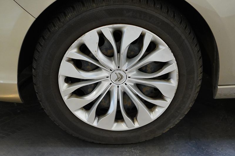 Citroën C4 - fotka 10 z 22