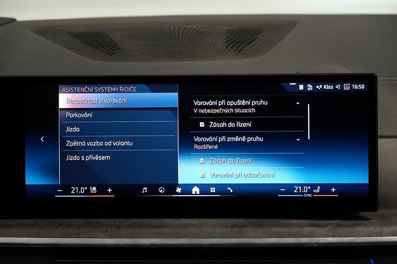 BMW X5 Xdrive30d,360,HUD,ACC,TAŽNÉ - fotka 37 z 41