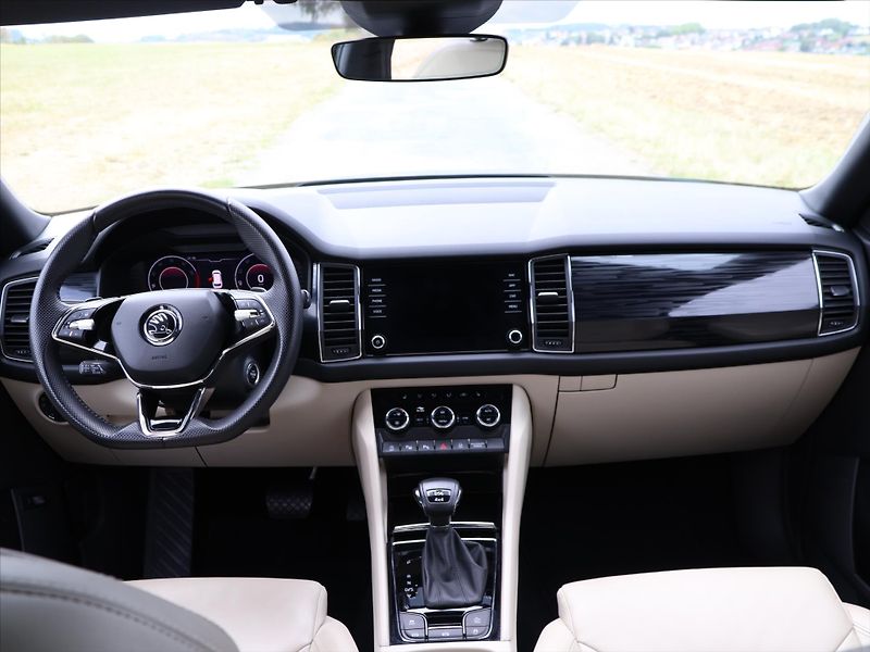 Škoda Kodiaq 2,0 TSI 4x4 DSG Style Plus DPH - fotka 14 z 29