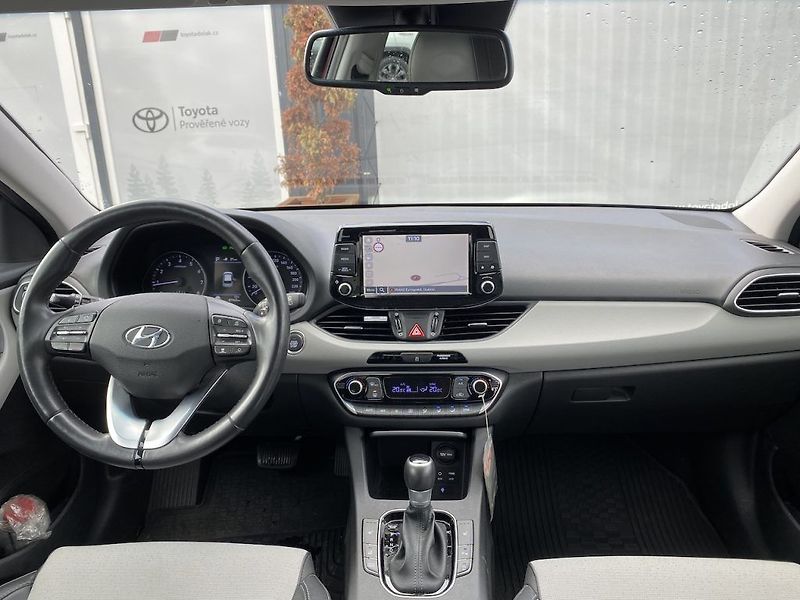 Hyundai i30 1.4T-GDi, ČR, automat, tažné - fotka 9 z 25