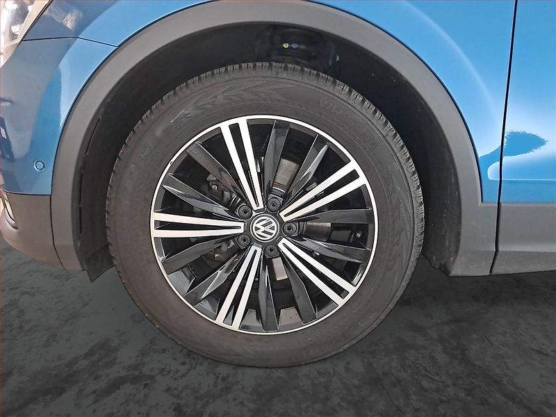 Volkswagen Tiguan (2018) 1.4 TSI, Navi, Tempomat - fotka 15 z 18