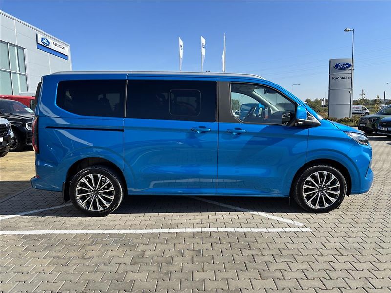 Ford Tourneo Custom 2,0 125kW Titanium X AWD L1 - fotka 6 z 36