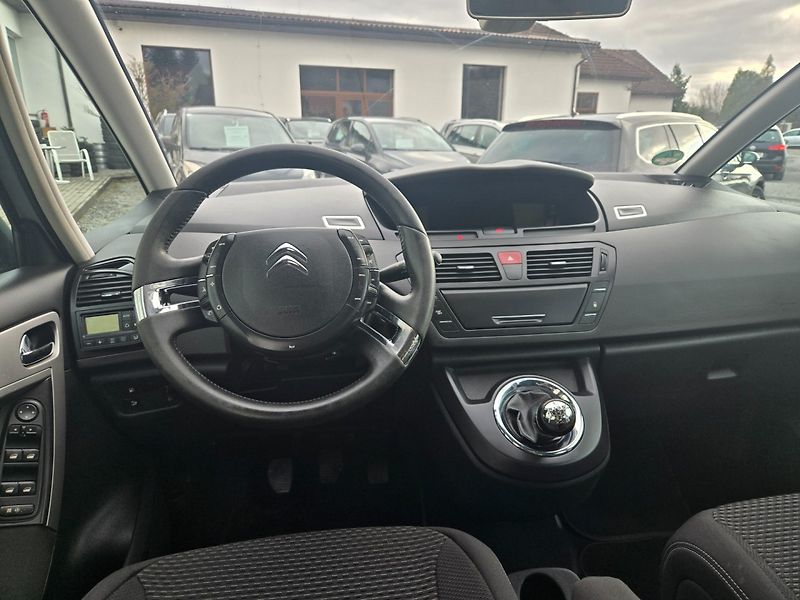 Citroën Grand C4 Picasso (2013) 1.6 HDI 7 míst, rozvody - fotka 17 z 31
