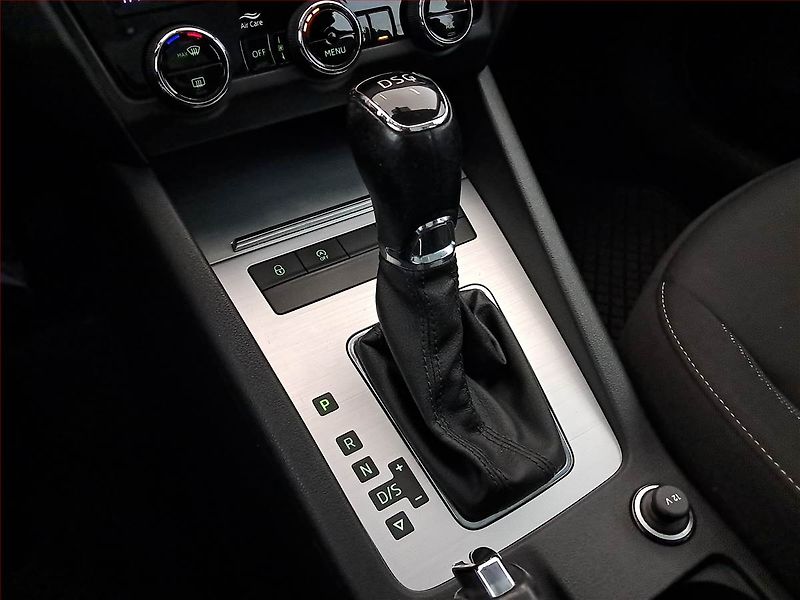 Škoda Octavia (2018) 1.6 TDI, Automat, Navi - fotka 16 z 16
