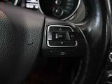 Volkswagen Golf (2009) 2.0 TDi, DSG, temp - náhled 13
