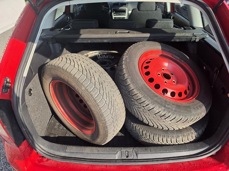 Škoda Octavia 2.0 TDI 4x4 Xenon  - fotka 5 z 28