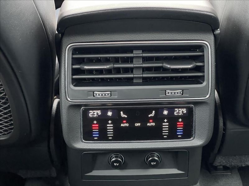 Audi Q7 3,0 TDI quatro S line TAŽNÉ - fotka 16 z 25