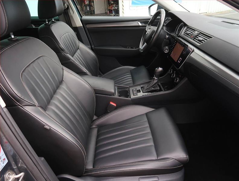 Škoda Superb (2019) Ambition Plus 2.0 TDI, Automat - fotka 9 z 25