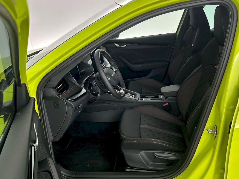 Škoda Octavia (2025) DSG 2.0TSI 195kW RS - fotka 7 z 35