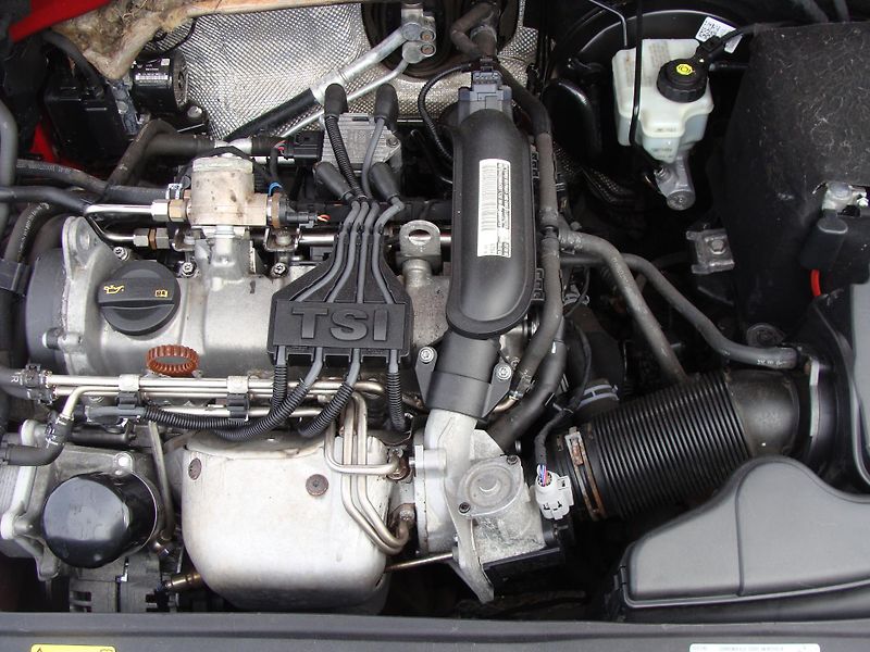 Volkswagen Golf 1.2 TSi Trendline, ČR původ - fotka 20 z 21