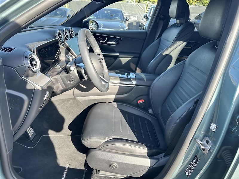 Mercedes-Benz GLC 300 4MATIC AMG linie - fotka 10 z 13